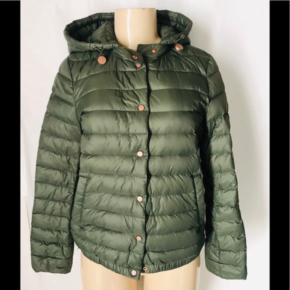 Bernardo Packable Hooded Puffer Jacket - Picture 3 of 8